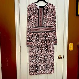 Maggy London geometric long sleeve midi dress. Size Medium.